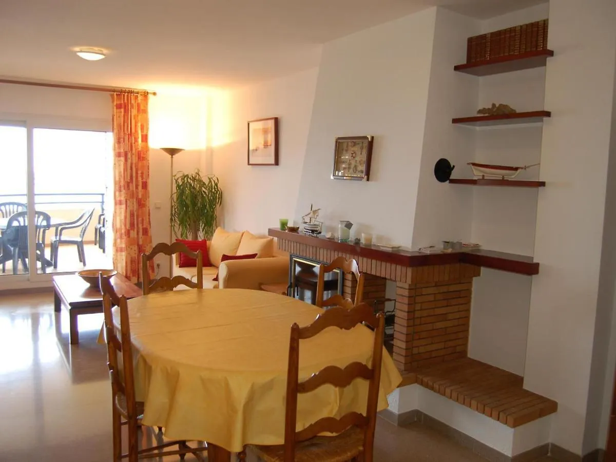 Maritim II Apartamento A 1ª Linea De Mar Delante De La Playa Del Port De Llanca. - Es-228-84 Apartment